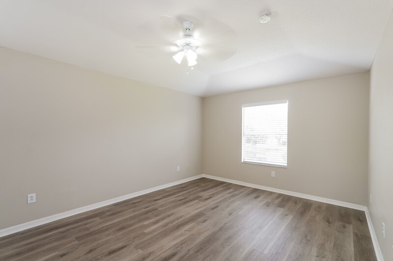 2,120/Mo, 7548 Blue Spring Dr Land O' Lakes, FL 34637 Main Bedroom View