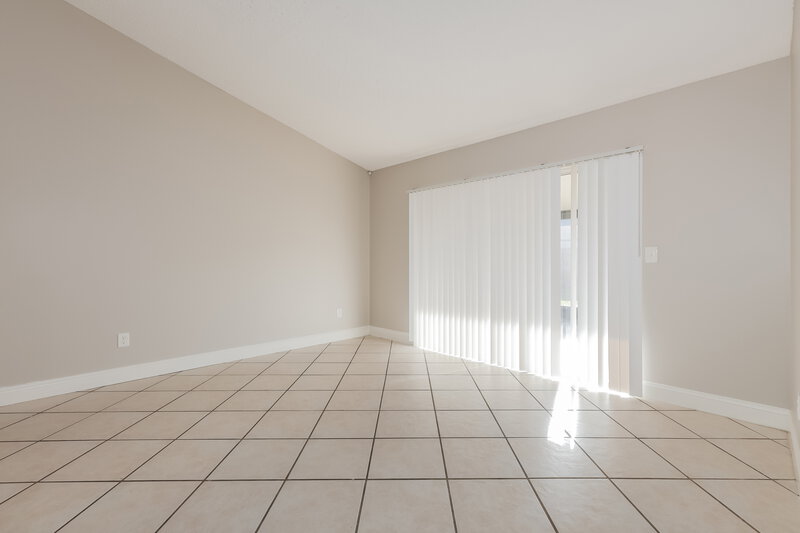 2,345/Mo, 1540 Chepacket St Brandon, FL 33511 Family Room View