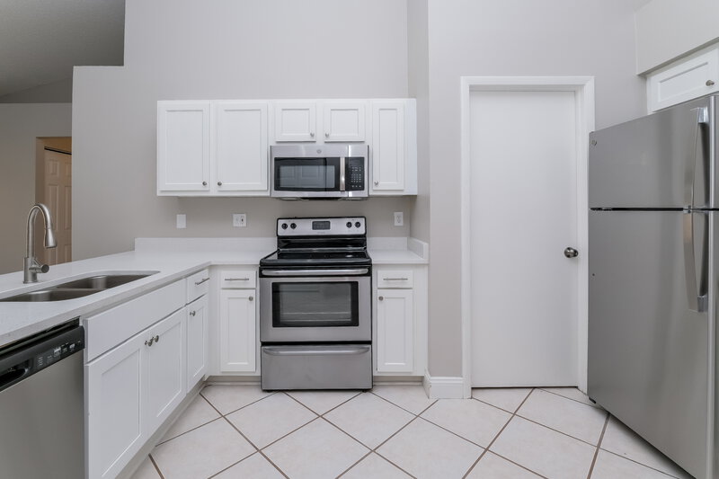 2,365/Mo, 1540 Chepacket St Brandon, FL 33511 Misc View 5