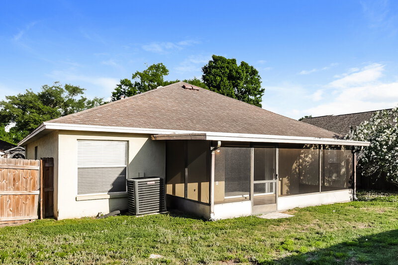 2,345/Mo, 1540 Chepacket St Brandon, FL 33511 Rear View