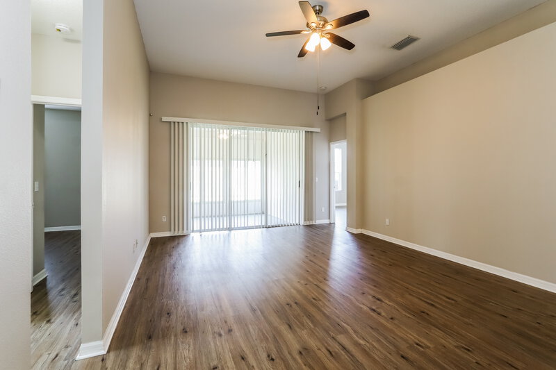 3,650/Mo, 1627 Wakefield Dr Brandon, FL 33511 Living Room View 2