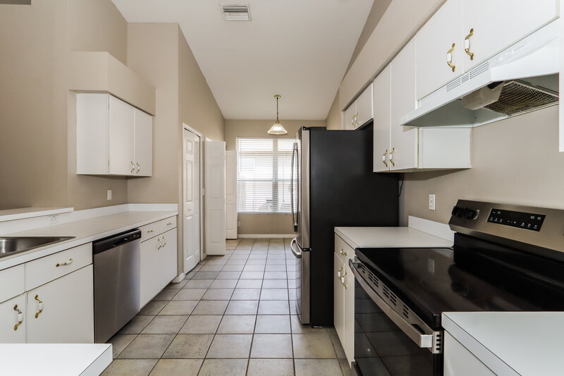 3,650/Mo, 1627 Wakefield Dr Brandon, FL 33511 Kitchen View
