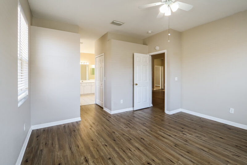 3,650/Mo, 1627 Wakefield Dr Brandon, FL 33511 Main Bedroom View 2