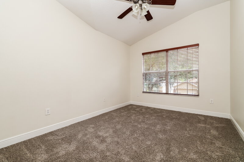 3,000/Mo, 209 Fern Gulley Dr Seffner, FL 33584 Bedroom View