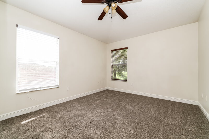 3,000/Mo, 209 Fern Gulley Dr Seffner, FL 33584 Bedroom View 3