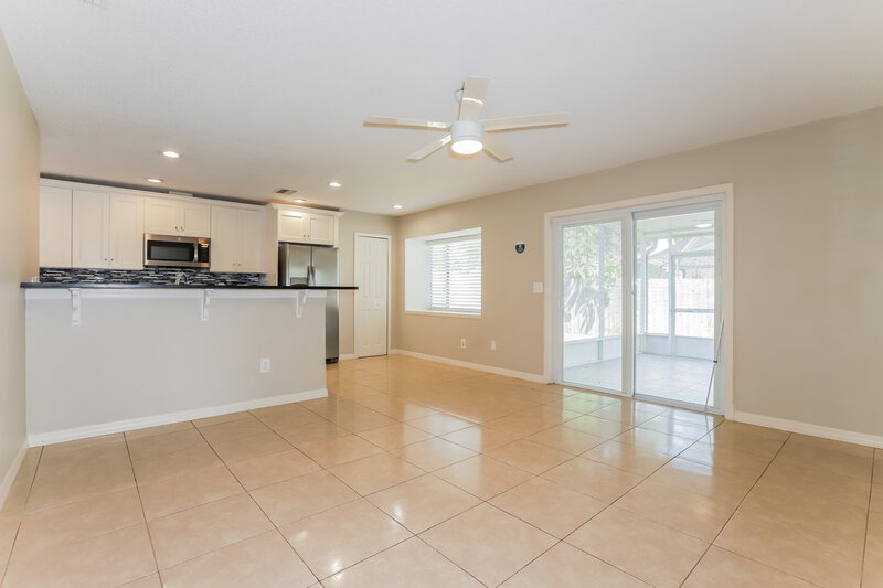 2,315/Mo, 2006 Green Juniper Ln Brandon, FL 33511 Family Room View