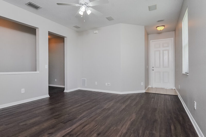 2,015/Mo, 10920 Golden Silence Dr Riverview, FL 33579 Living Room View 2