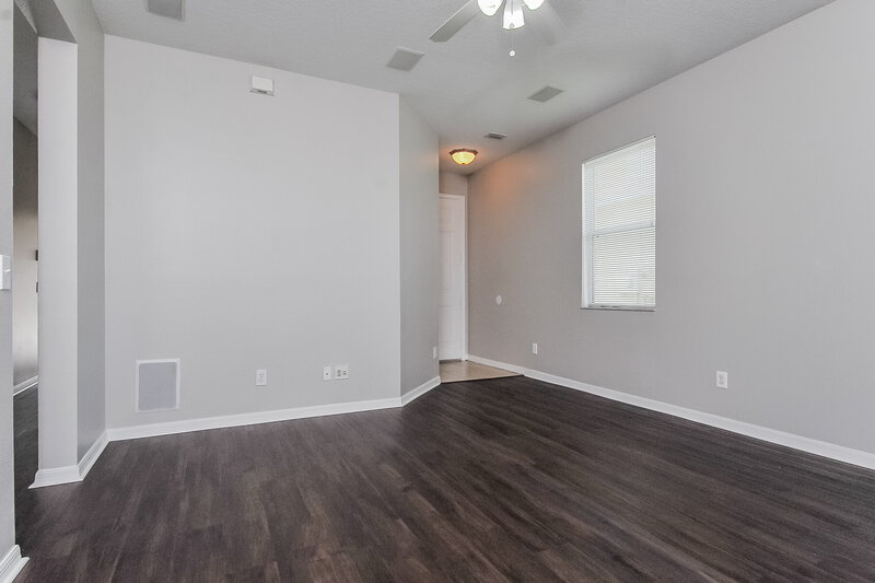 2,015/Mo, 10920 Golden Silence Dr Riverview, FL 33579 Living Room View 3