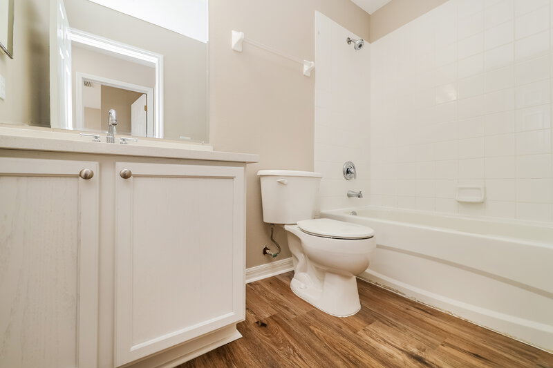 2,180/Mo, 12026 Bridge Point Ln Riverview, FL 33579 Bathroom View