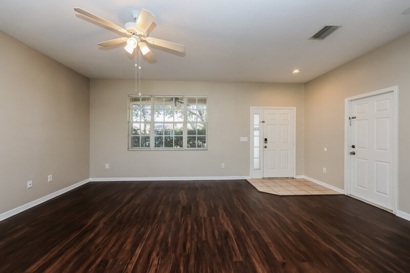 2,435/Mo, 6327 Bridgecrest Dr Lithia, FL 33547 Living Room View