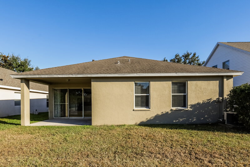 2,435/Mo, 6327 Bridgecrest Dr Lithia, FL 33547 Rear View