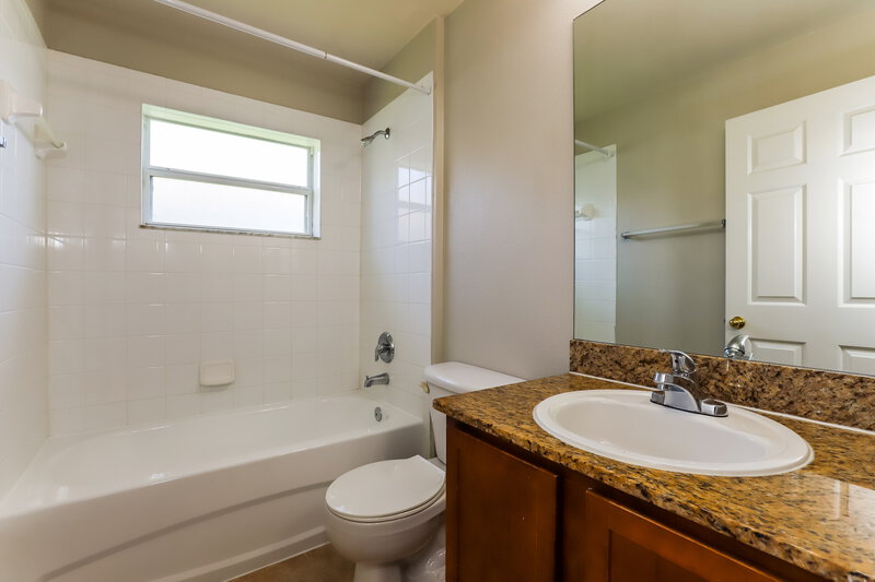 3,300/Mo, 3927 Constantine Loop Wesley Chapel, FL 33543 Bathroom View