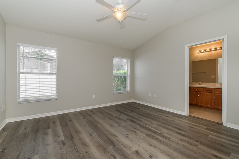 2,085/Mo, 8350 Crescent Moon Dr New Port Richey, FL 34655 Main Bedroom View