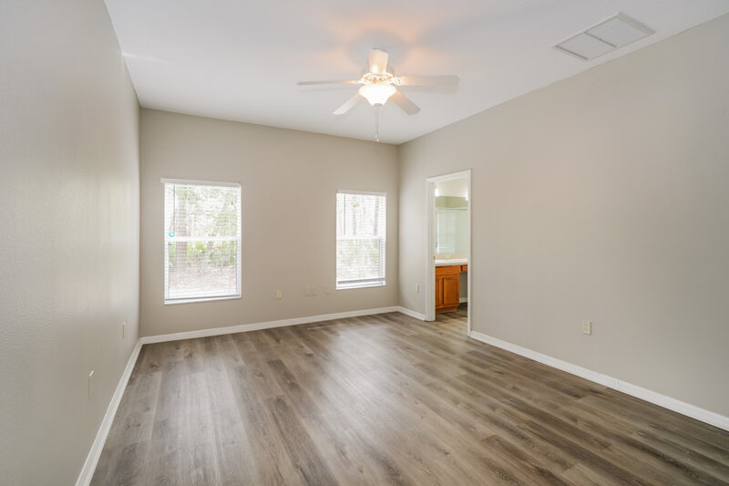 3,400/Mo, 5310 Braddock Dr Zephyrhills, FL 33541 Main Bedroom View
