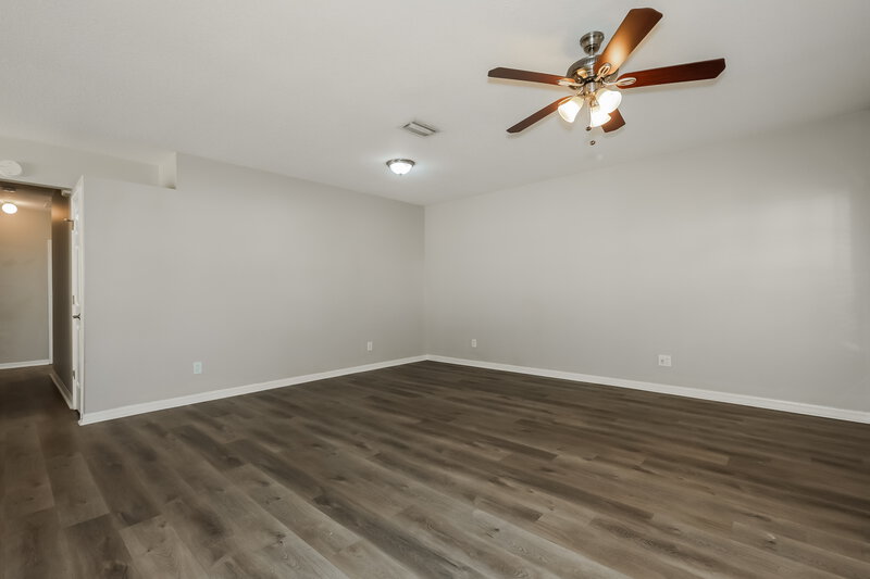 1,890/Mo, 454 Summer Sails Dr Valrico, FL 33594 Living Room View 3