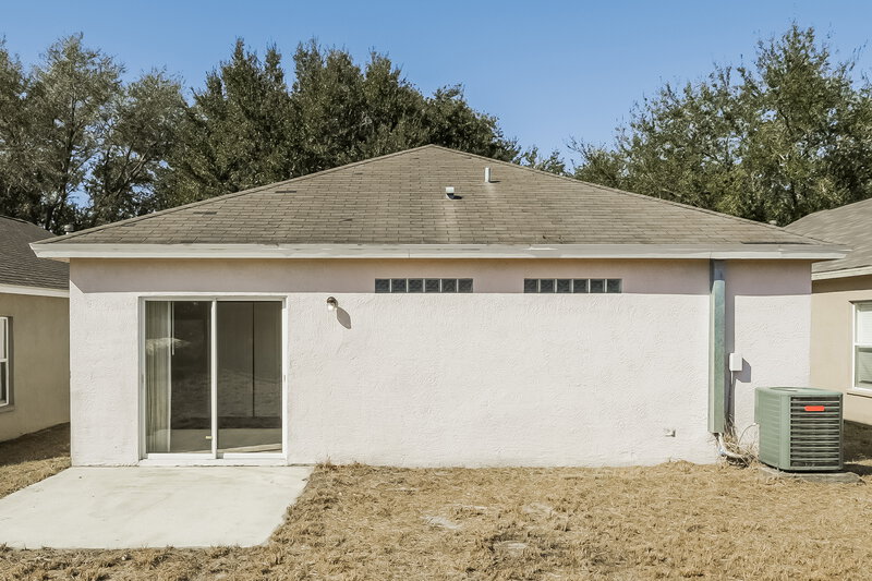 1,890/Mo, 454 Summer Sails Dr Valrico, FL 33594 Rear View