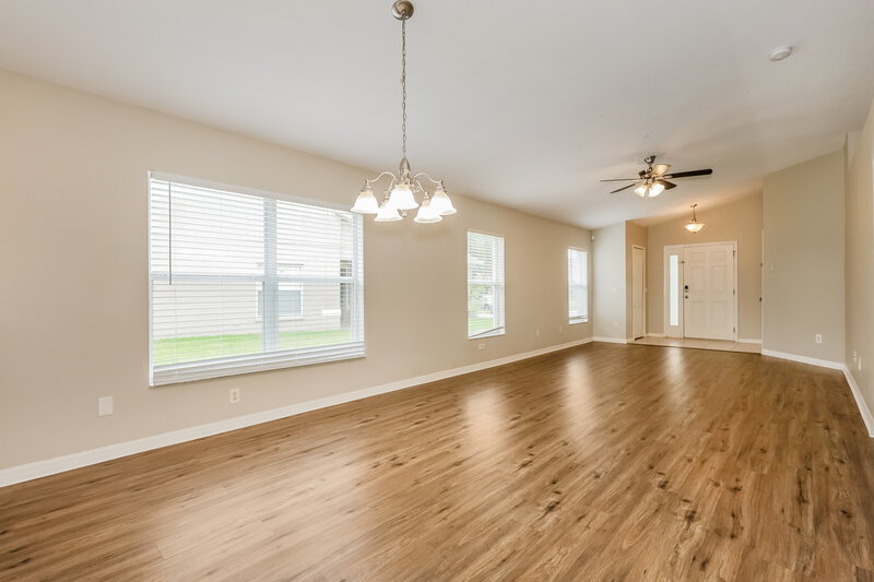 1,870/Mo, 12706 White Bluff Rd Hudson, FL 34669 Living Room View 2