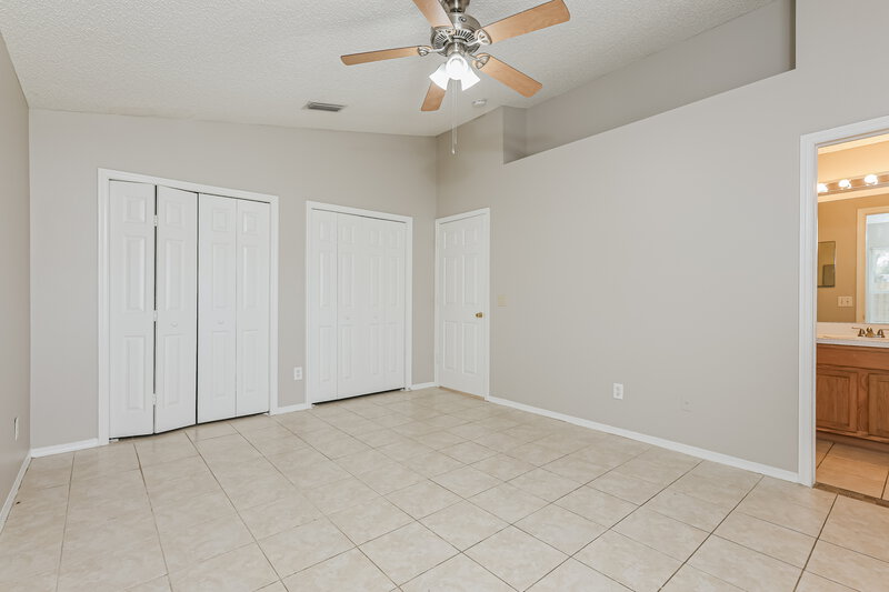 2,235/Mo, 9837 Morris Glen Way Temple Terrace, FL 33637 Main Bedroom View 2