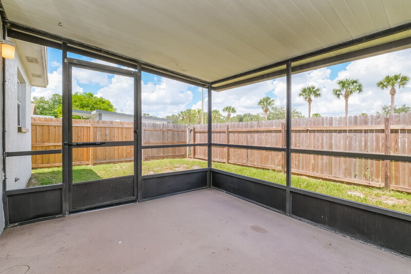 3,820/Mo, 10147 Cedar Dune Dr Tampa, FL 33624 Sun Room View