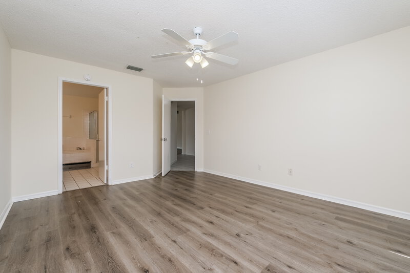3,820/Mo, 10147 Cedar Dune Dr Tampa, FL 33624 Main Bedroom View