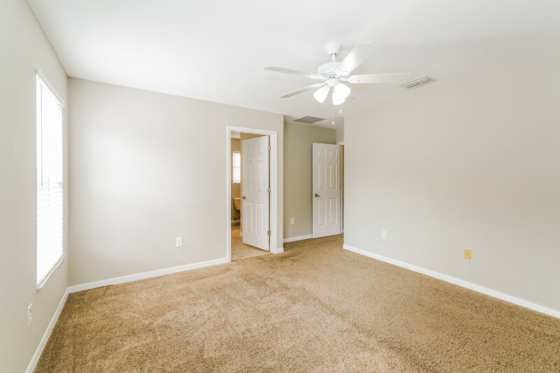 1,930/Mo, 12632 Saulston Pl Hudson, FL 34669 Main Bedroom View 2