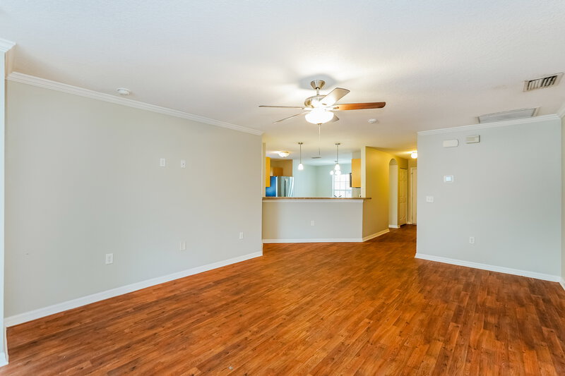 1,920/Mo, 2117 Pleasure Run Dr Ruskin, FL 33570 Living Room View 3