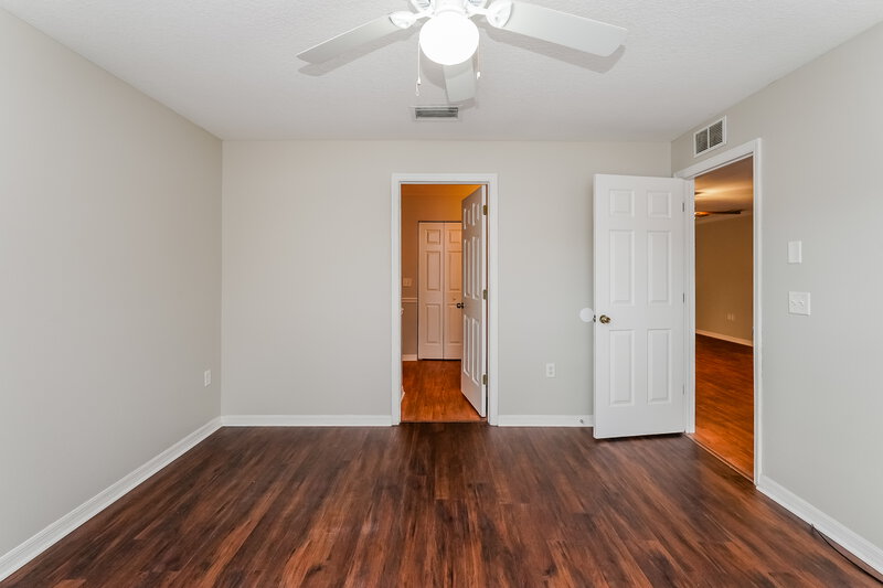 1,920/Mo, 2117 Pleasure Run Dr Ruskin, FL 33570 Main Bedroom View 2