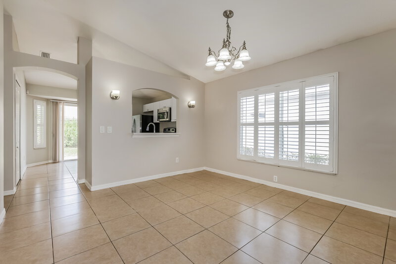 2,065/Mo, 2614 Lansbury Pl Seffner, FL 33584 Dining Room View
