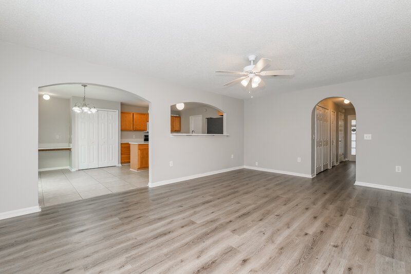 2,270/Mo, 6300 Tabogi Trl Wesley Chapel, FL 33545 Living Room View
