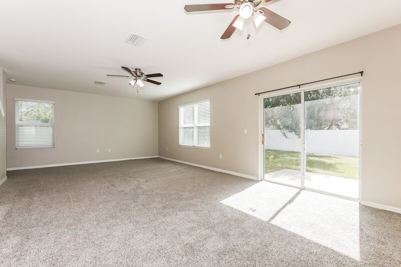 2,160/Mo, 6305 Merrifield Dr Zephyrhills, FL 33541 Living Room View 2