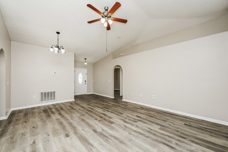 2,065/Mo, 12938 Bridleford Dr Gibsonton, FL 33534 Living Room View