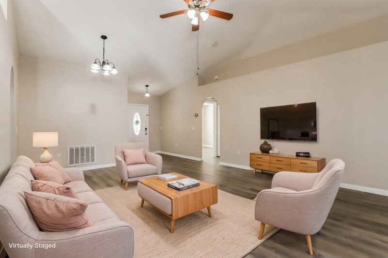 2,020/Mo, 12938 Bridleford Dr Gibsonton, FL 33534 Misc View