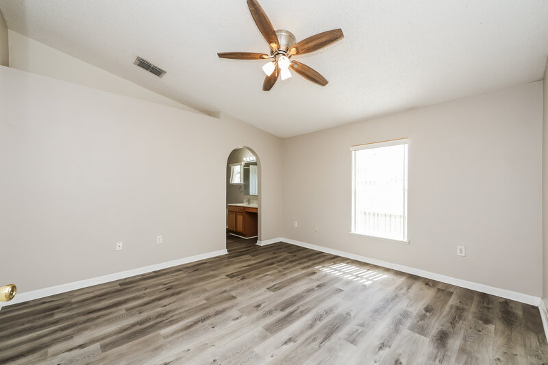 2,065/Mo, 12938 Bridleford Dr Gibsonton, FL 33534 Main Bedroom View