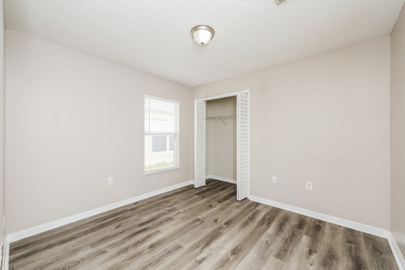 2,065/Mo, 12938 Bridleford Dr Gibsonton, FL 33534 Bedroom View 3