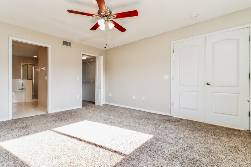 2,205/Mo, 4148 Savage Station Cir New Port Richey, FL 34653 Main Bedroom View