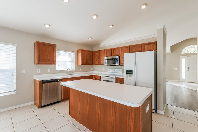 2,325/Mo, 31343 Heatherstone Dr Wesley Chapel, FL 33543 Kitchen View