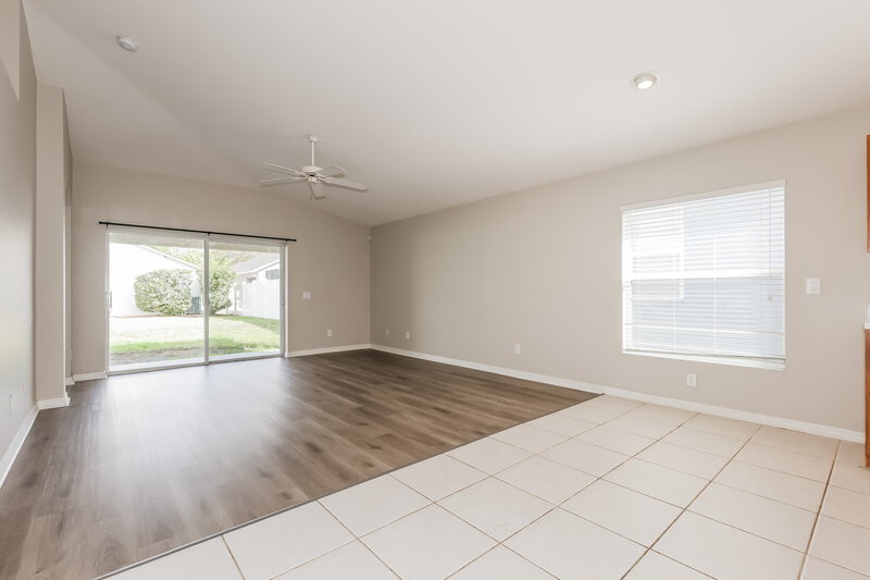 2,325/Mo, 31343 Heatherstone Dr Wesley Chapel, FL 33543 Family Room View