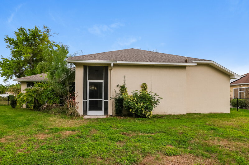 2,595/Mo, 1326 Kinsmere Dr Trinity, FL 34655 Rear View