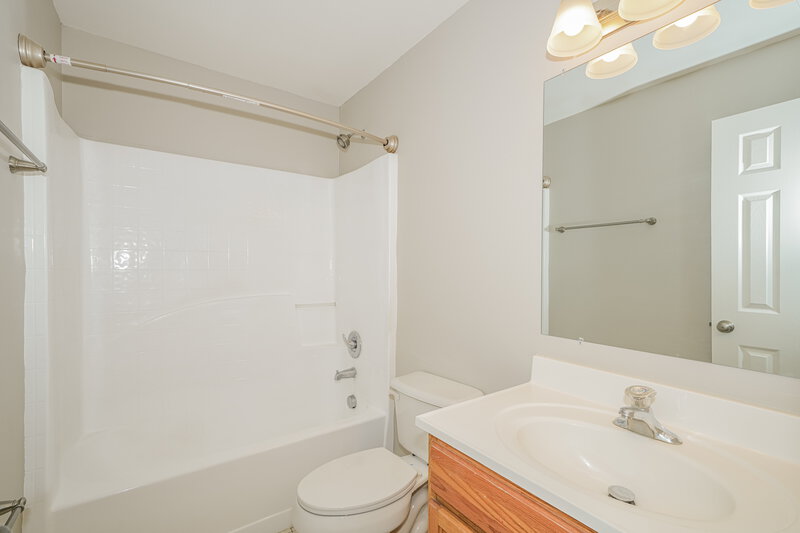 3,640/Mo, 13809 Gentle Woods Ave Riverview, FL 33569 Bathroom View