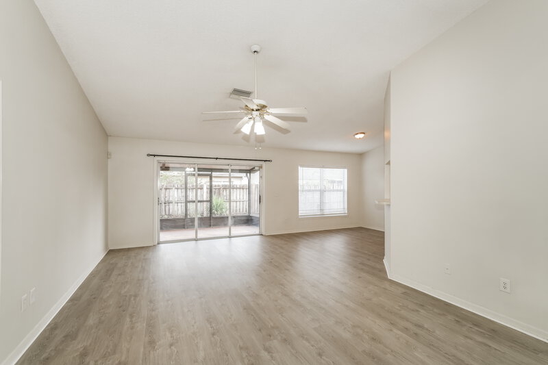 2,365/Mo, 10148 Cedar Dune Dr Tampa, FL 33624 Living Room View