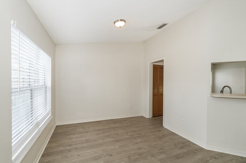 2,365/Mo, 10148 Cedar Dune Dr Tampa, FL 33624 Dining Room View