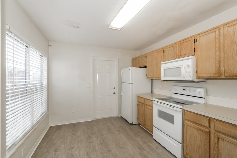 2,365/Mo, 10148 Cedar Dune Dr Tampa, FL 33624 Kitchen View