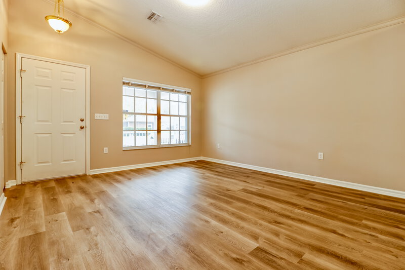 1,760/Mo, 7853 Chadwick Dr New Port Richey, FL 34654 Living Room View
