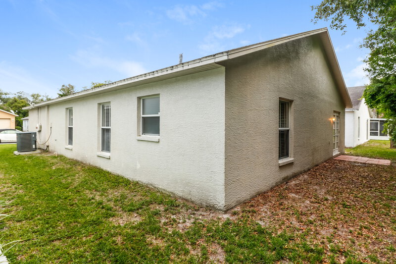 1,760/Mo, 7853 Chadwick Dr New Port Richey, FL 34654 Rear View
