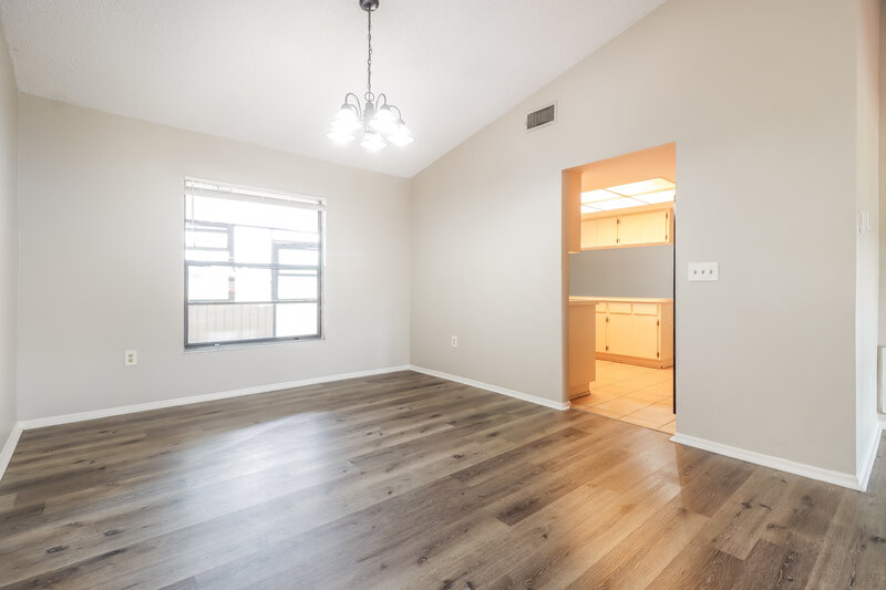 2,560/Mo, 2225 Hidden Meadows Dr E Palm Harbor, FL 34683 Dining Room View