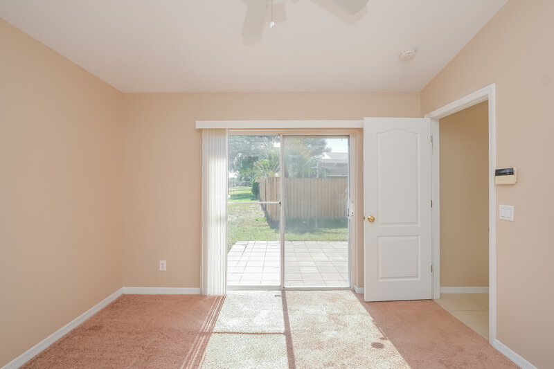 2,000/Mo, 1911 Brandon Brook Rd Valrico, FL 33594 Main Bedroom View
