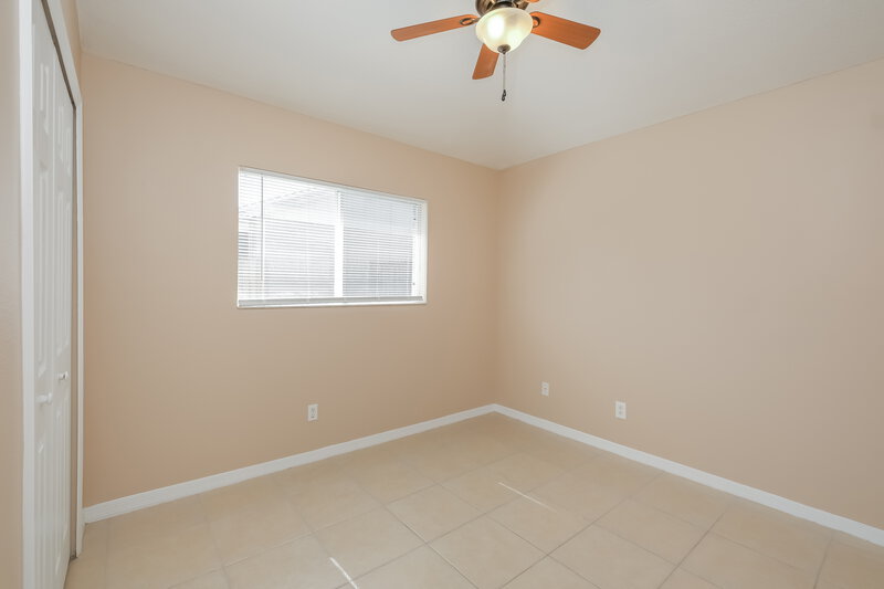 2,000/Mo, 1911 Brandon Brook Rd Valrico, FL 33594 Bedroom View 2