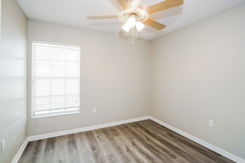 2,235/Mo, 1014 Peachwood Dr Brandon, FL 33510 Bedroom View 2