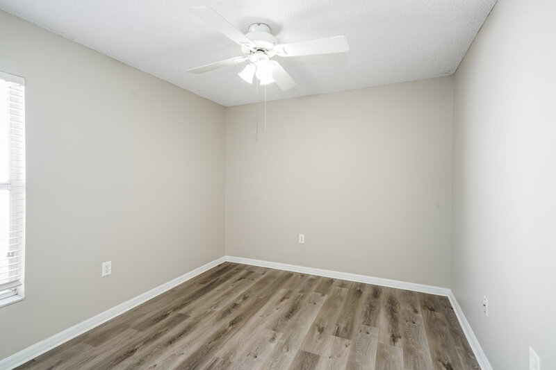 2,235/Mo, 1014 Peachwood Dr Brandon, FL 33510 Bedroom View 3