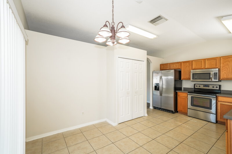 2,060/Mo, 34325 Smart Dr Zephyrhills, FL 33541 Breakfast Nook View